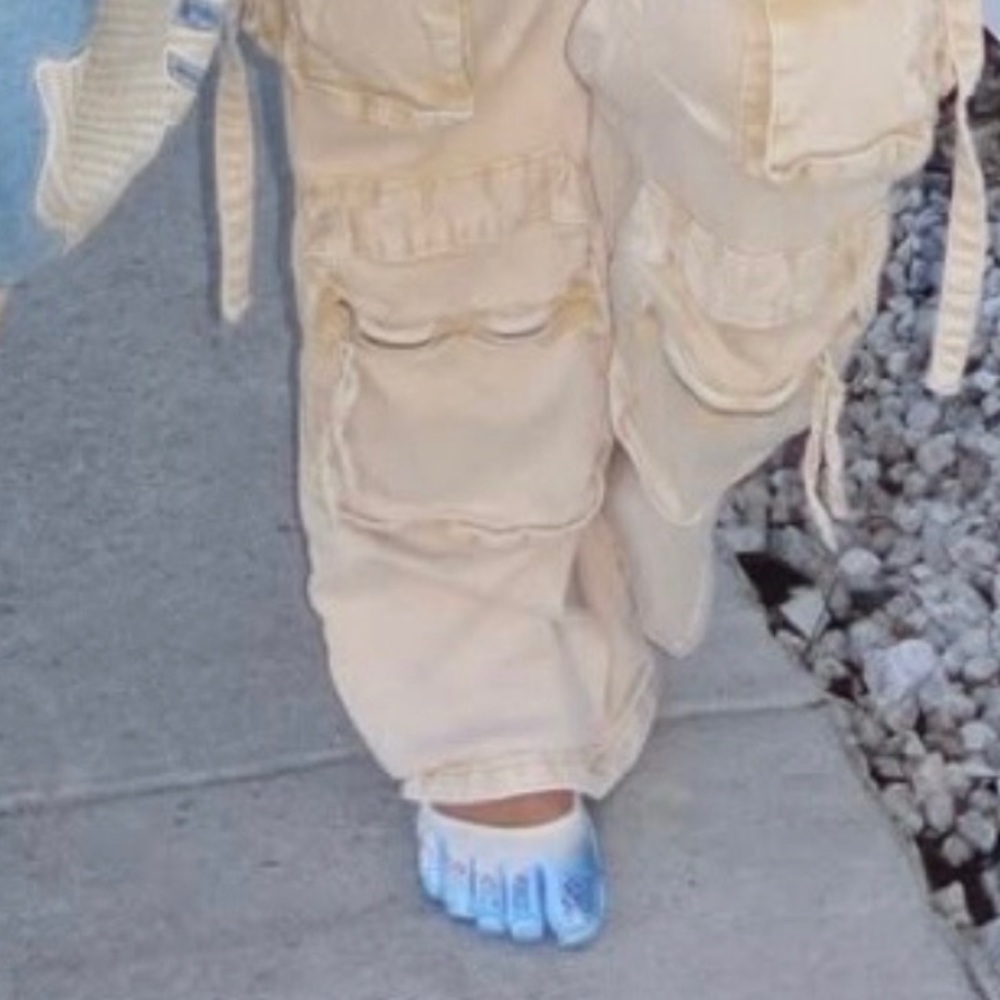 SHIPS IMMEDIATELY | Vibram V- Soul Foot Map Powder Blue - Picture 5 of 6